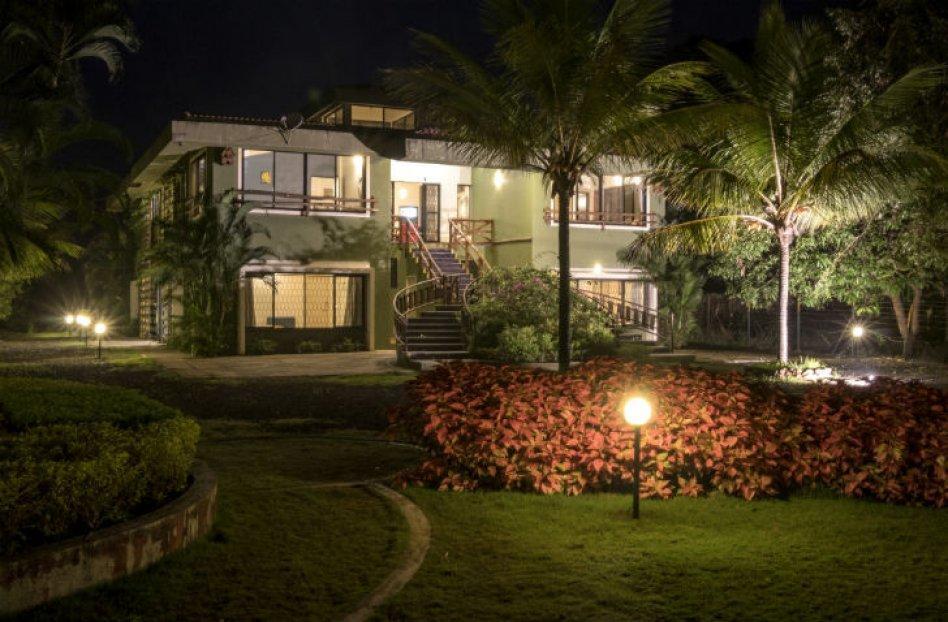 Golden Fields Resort Paud Экстерьер фото
